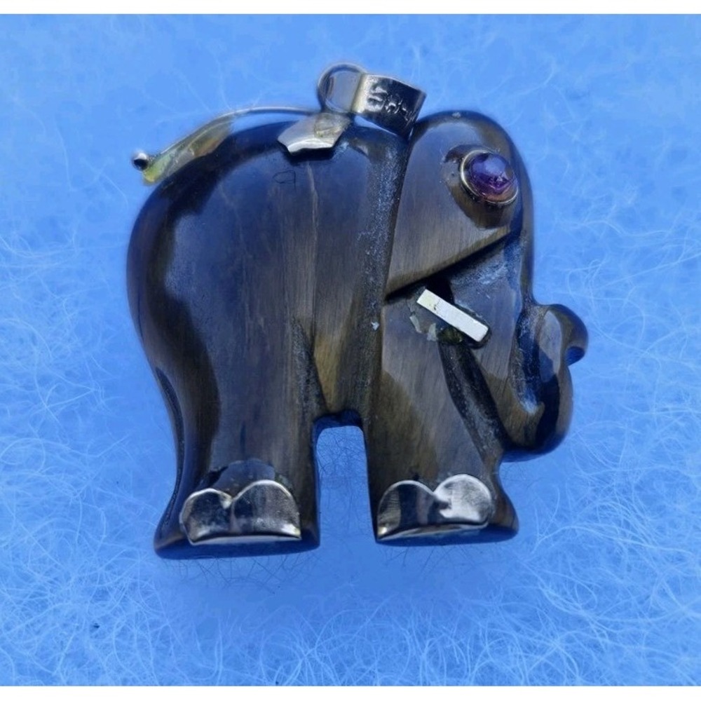 14k Gold Carved Tiger's Eye Elephant Pendant Ruby Eye Lucky Trunk Up